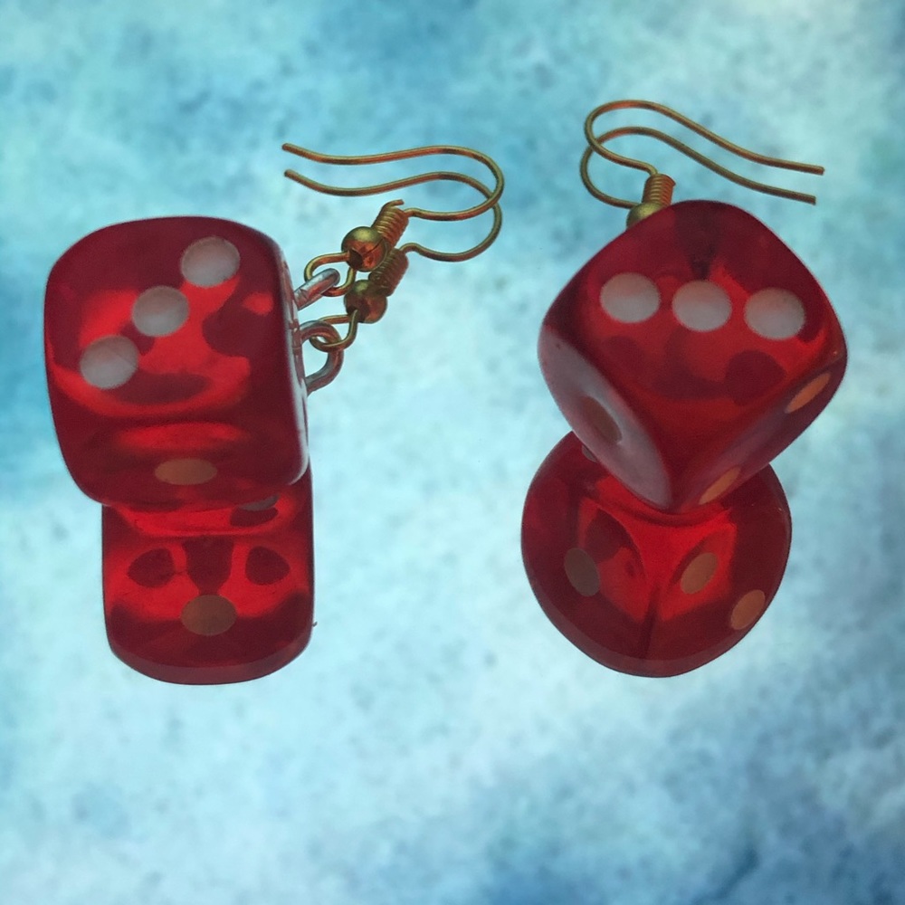 Red dice earrings - Picture 3 of 5
